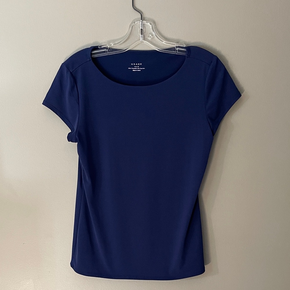 Grace, M, navy short sleeve, soft,stretch,elegant t, mid weight,versatile,NWOT.